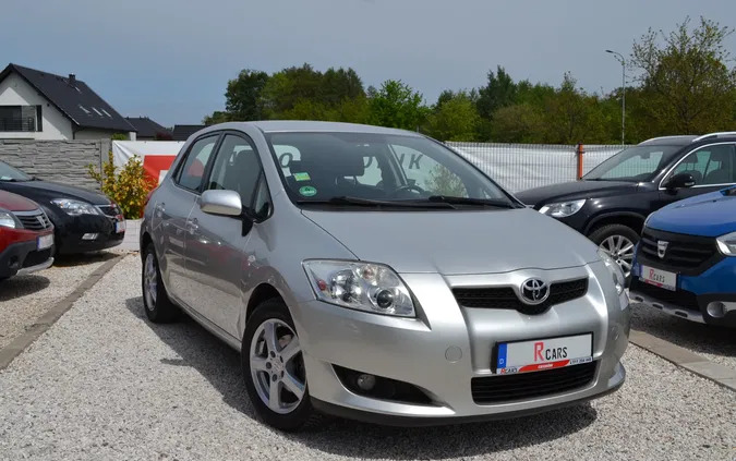 toyota koło Toyota Auris cena 19800 przebieg: 141098, rok produkcji 2007 z Koło